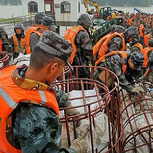 突發(fā)破閘！第71集團(tuán)軍“鋼鐵勁旅?”千名官兵晝夜奮戰(zhàn)排險
