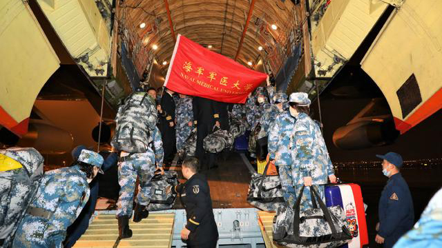 喜迎黨的二十大特刊丨沖鋒有我，解放軍來了
