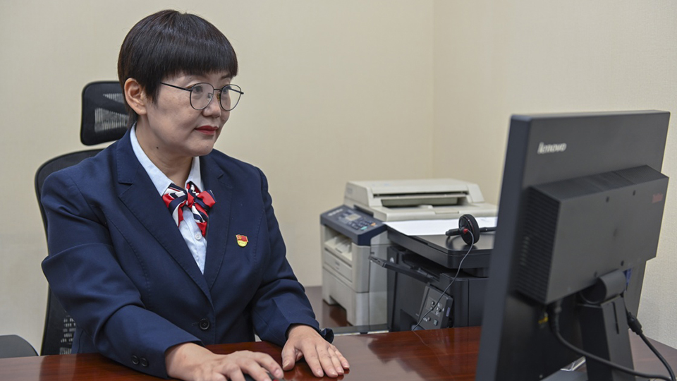 二十大代表風采丨李鵬：三十余載為民服務(wù)不忘初心