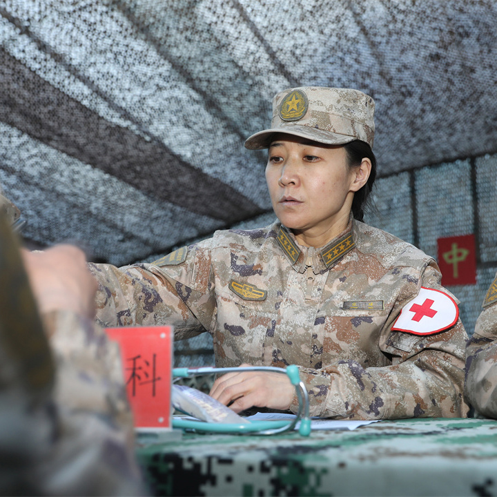 了不起的中國(guó)軍人丨張瑛：海拔5681米，那里有她最牽掛的人