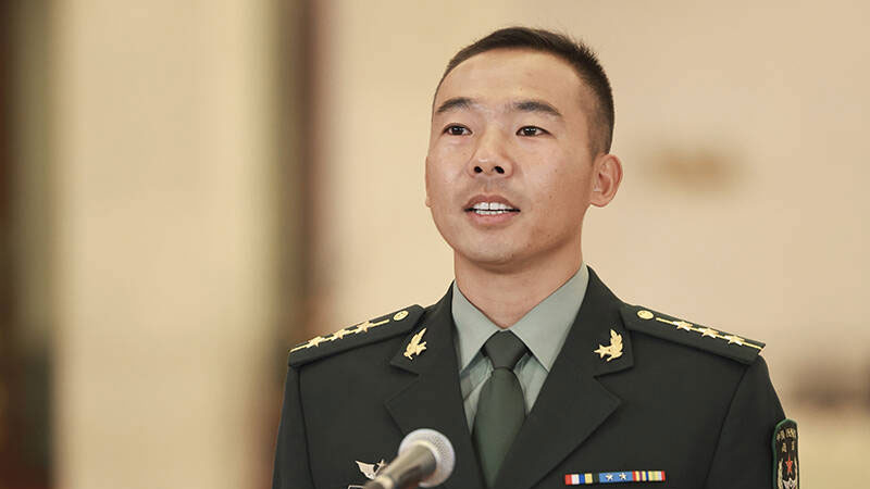 孫金龍在中國共產(chǎn)黨第二十次全國代表大會“黨代表通道”第一場采訪活動上答記者問。
